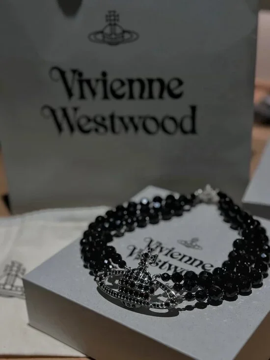 Vivienne Westwood Three Row Pearl Bas Relief Choker in Black (Brand New) - Picture 2 of 6